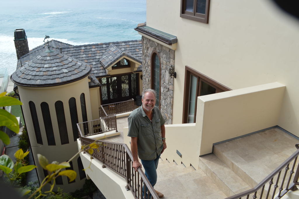 David Gype, the owner of Arctic Metalworks Inc., together with his team of HVAC specialists, takes on a challenging project in Laguna Beach, California. 